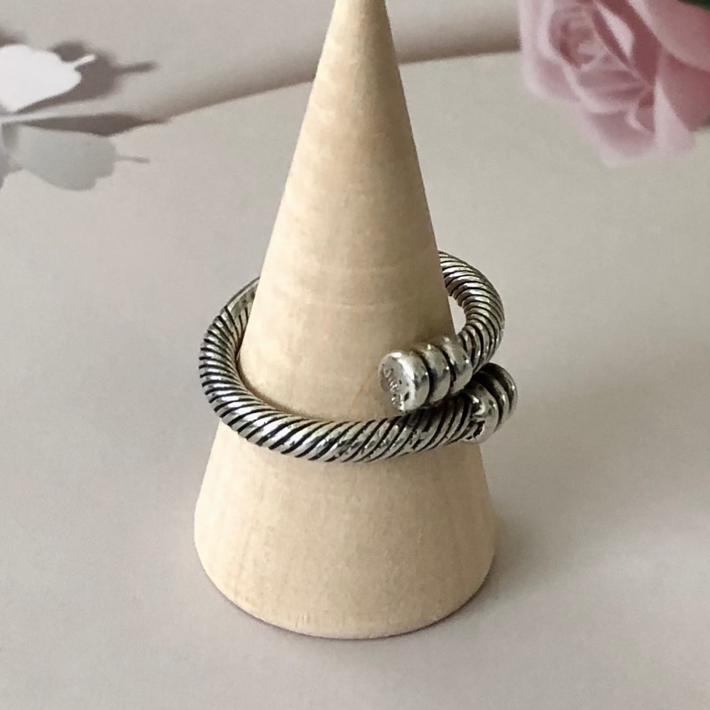 .925 Sterling Silver Rope Design Ring - Picture 3 of 3